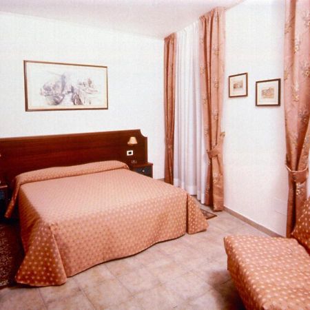 Hotel San Pietro Assisi Exterior photo