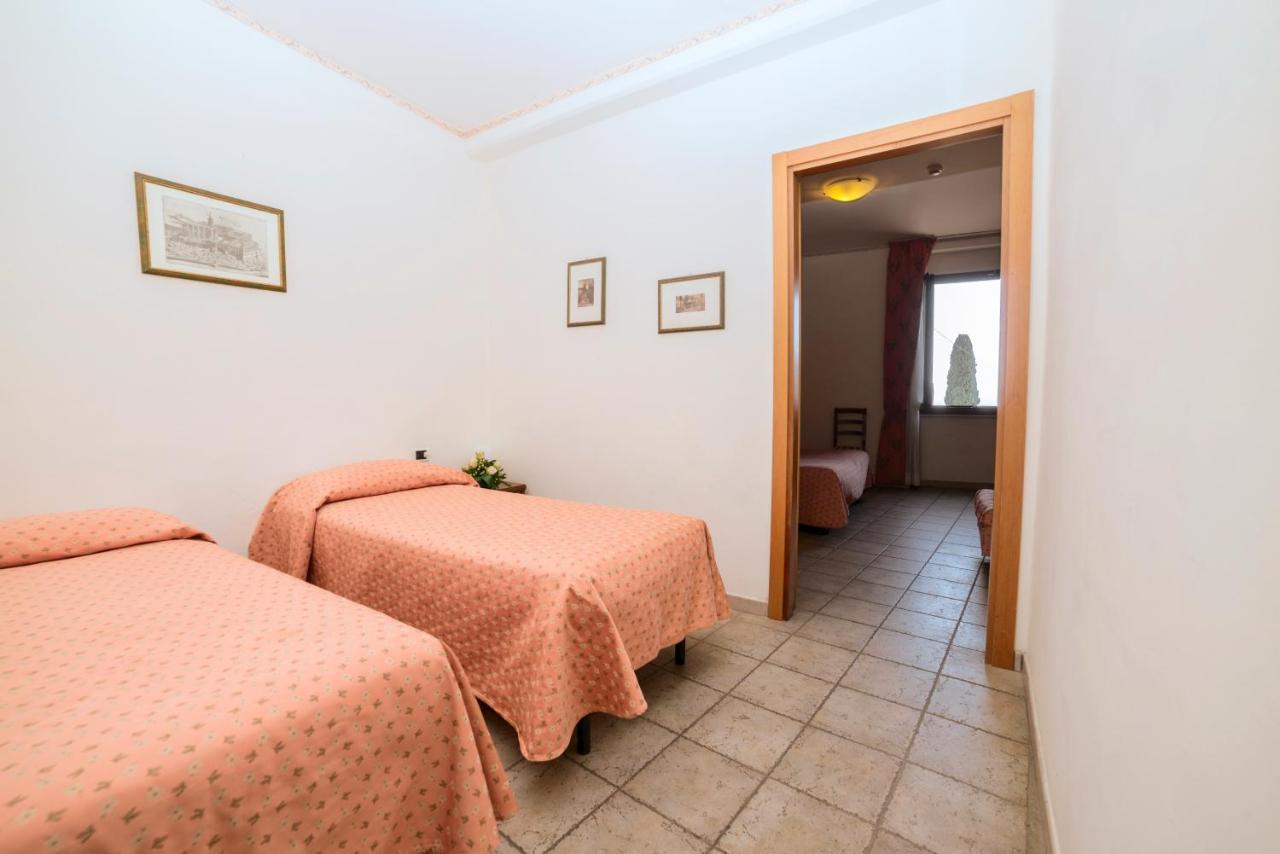 Hotel San Pietro Assisi Exterior photo