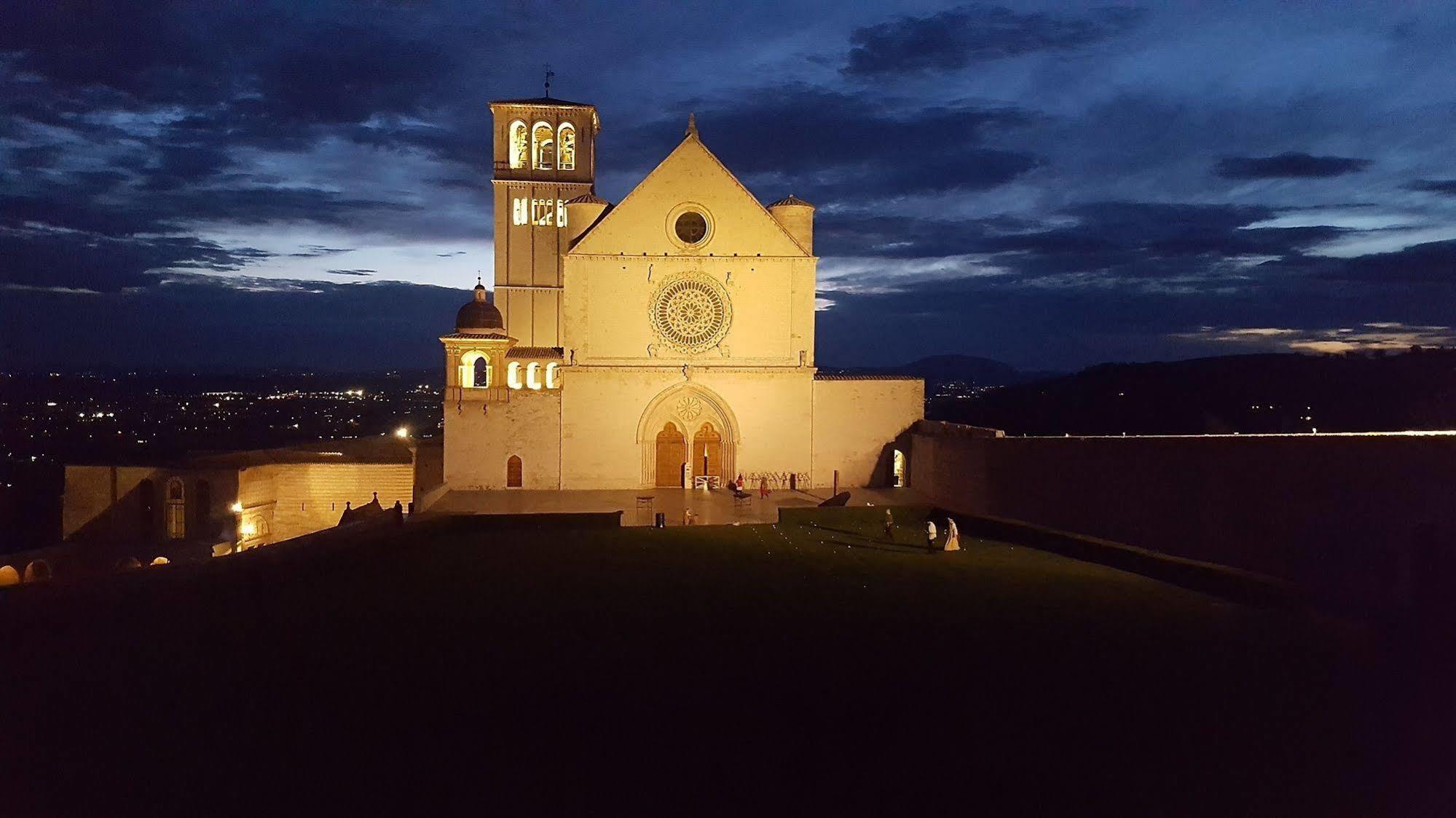 Hotel San Pietro Assisi Exterior photo