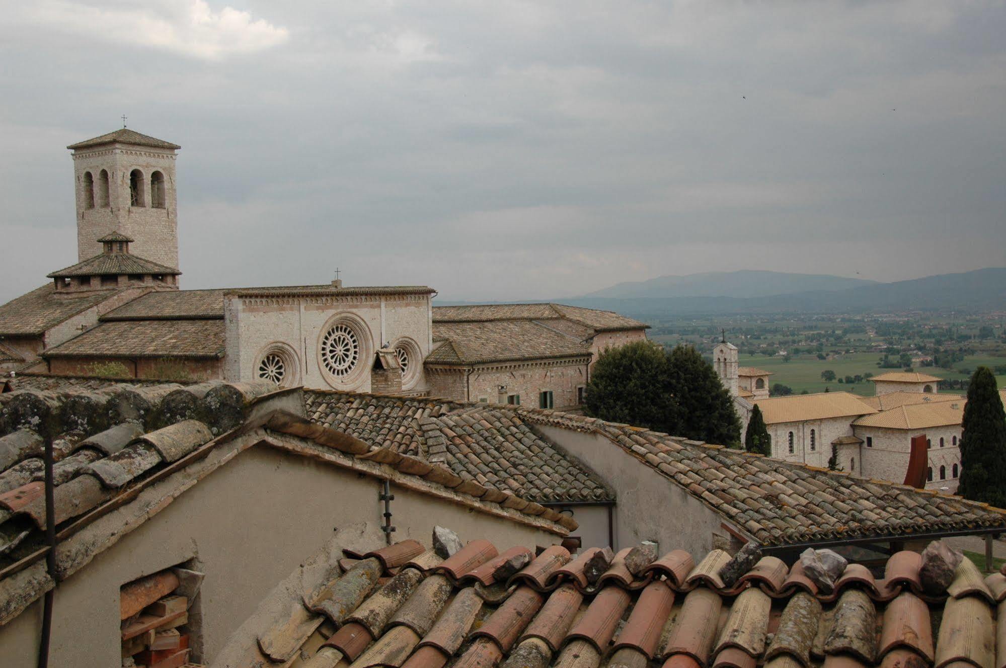 Hotel San Pietro Assisi Exterior photo